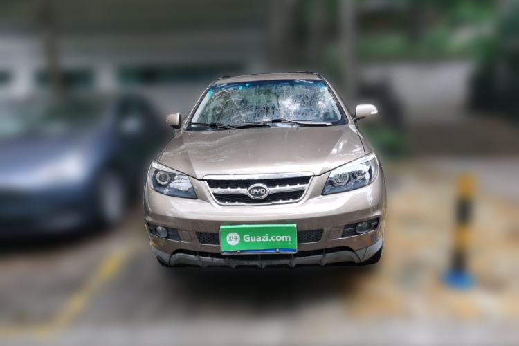 Used BYD S6 2014 2.4L Automatic Prestige 5-Seater Front