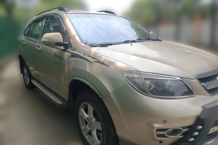 Used BYD S6 2014 1.5TI Manual Luxury 5-Seater Front Right 45 Deg