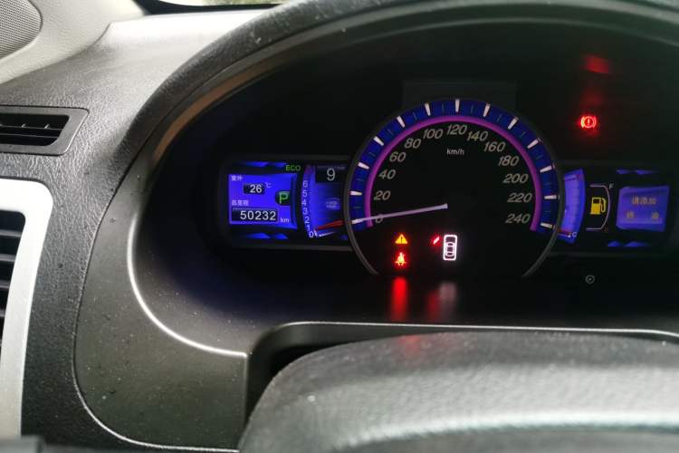 Used BYD S6 2014 2.4L Automatic Prestige 5-Seater Odometer Close Up