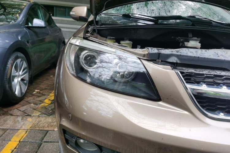 Used BYD S6 2014 2.4L Automatic Prestige 5-Seater Right Front Headlight