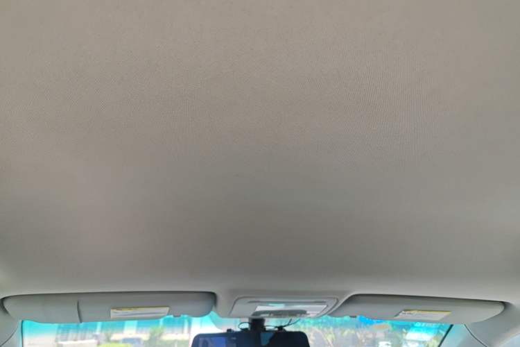 Used BYD S6 2014 2.0L Manual Luxury 5-Seater Headliner