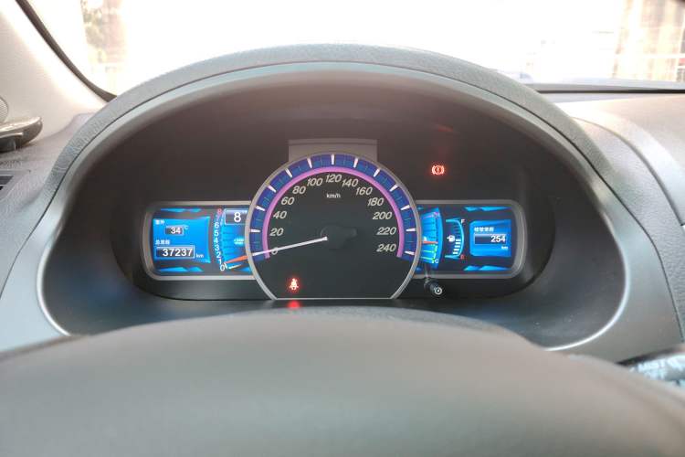 Used BYD S6 2014 2.0L Manual Luxury 5-Seater Instrument Cluster