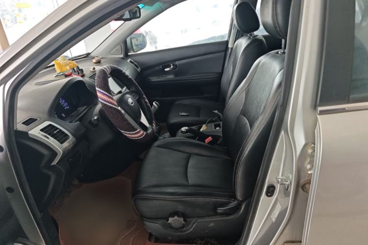 Used BYD S6 2014 2.0L Manual Elite Version 5 Seats Left Front Seat