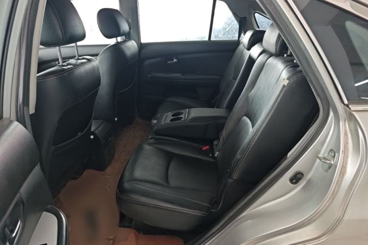 Used BYD S6 2014 2.0L Manual Elite Version 5 Seats Left Rear Seat