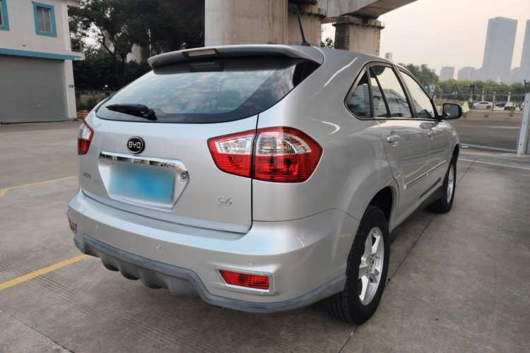 Used BYD S6 2014 2.0L Manual Luxury 5-Seater Rear Right 45 Deg