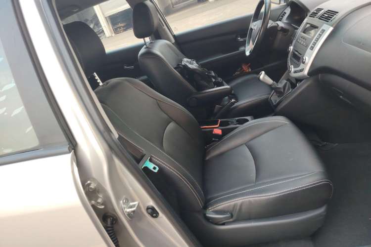 Used BYD S6 2014 2.0L Manual Luxury 5-Seater Right Front Seat