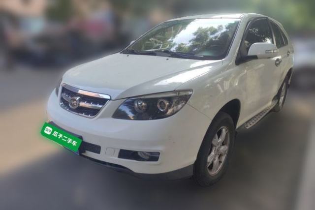 Used BYD S6 2014 2.0L Manual Luxury 5-Seater