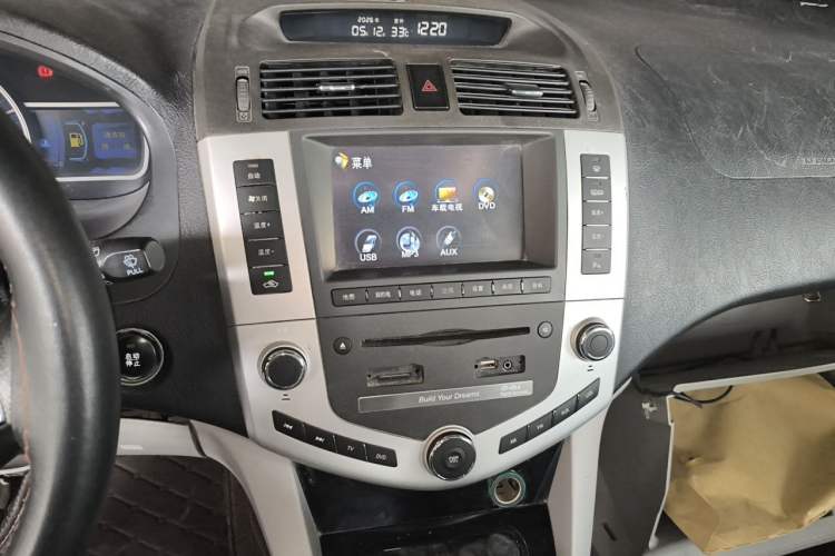 Used BYD S6 2014 1.5TI Manual Flagship Model 5 Seats Audio And AC Panel