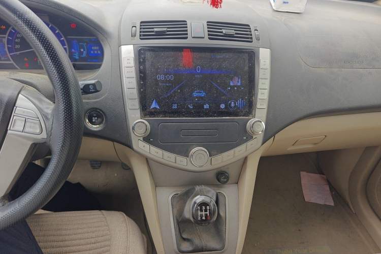 Used BYD S6 2014 2.0L Manual Luxury 5-Seater Audio And AC Panel