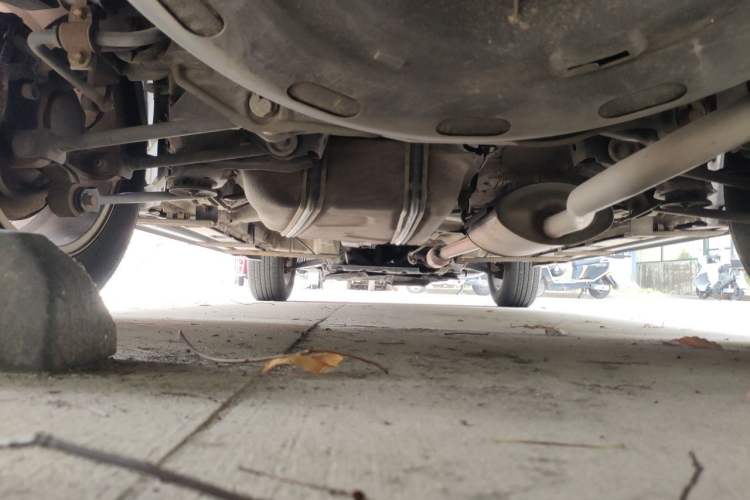 Used BYD S6 2014 2.0L Manual Luxury 5-Seater Chassis Rear