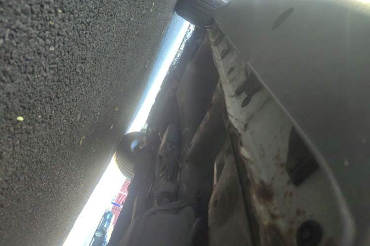 Used BYD S6 2014 2.0L Manual Luxury 5-Seater Chassis Rear Left