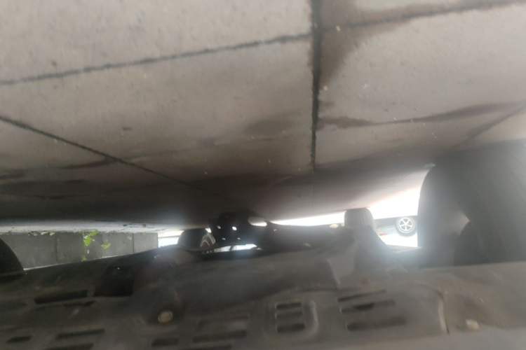 Used BYD S6 2014 2.4L Automatic Prestige 5-Seater Chassis Rear Left