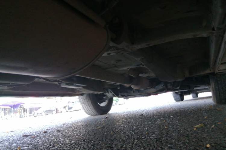Used BYD S6 2014 2.0L Manual Luxury 5-Seater Chassis Rear Right