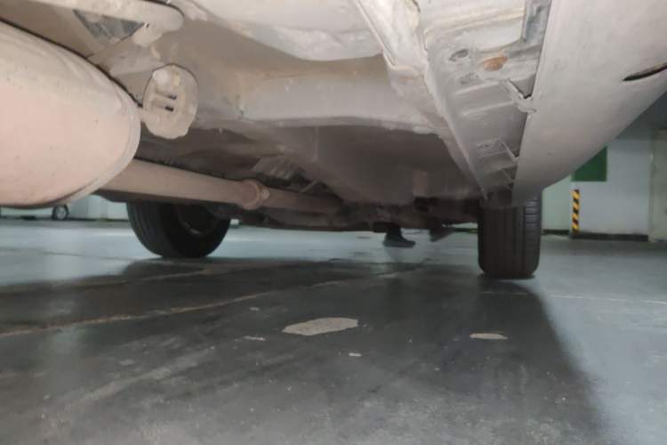 Used BYD S6 2014 1.5TI Manual Luxury 5-Seater Chassis Rear Right