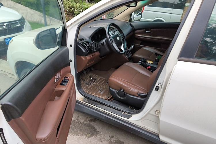 Used BYD S6 2014 2.0L Manual Luxury 5-Seater Driver Seat