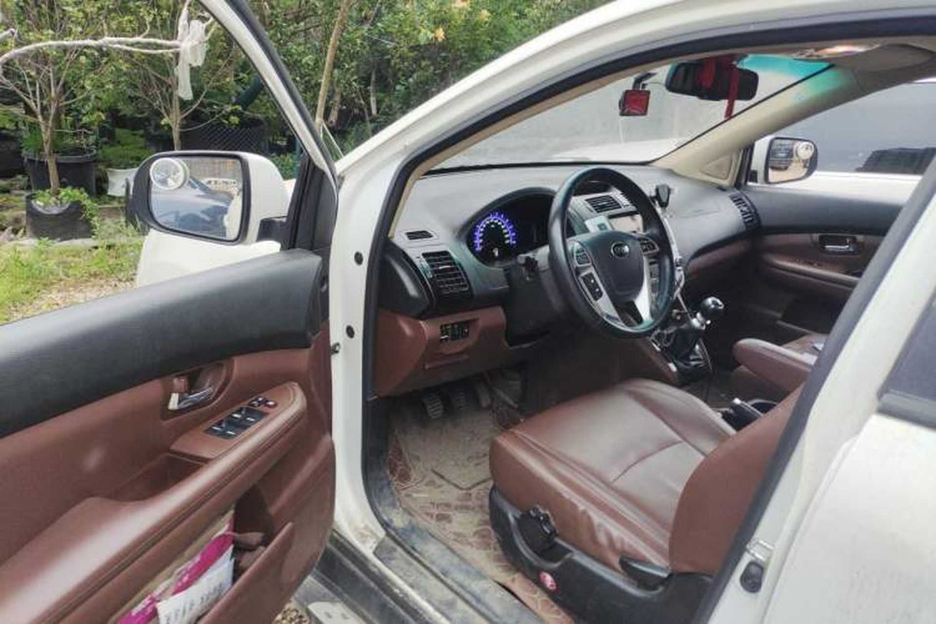 Used BYD S6 2014 1.5TI Manual Luxury 5-Seater Driver Seat