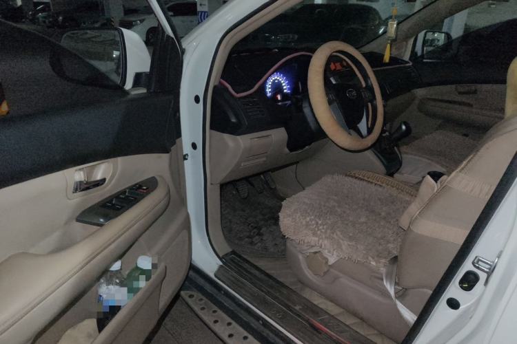Used BYD S6 2014 2.0L Manual Luxury 5-Seater Driver Seat