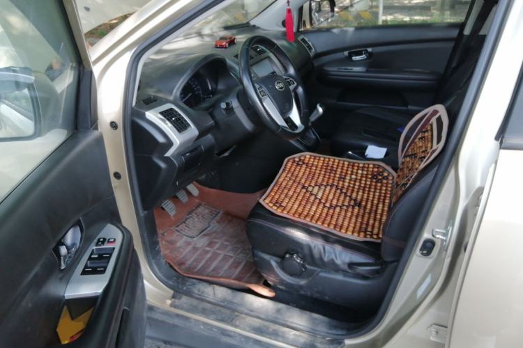 Used BYD S6 2014 2.0L Manual Luxury 5-Seater Driver Seat