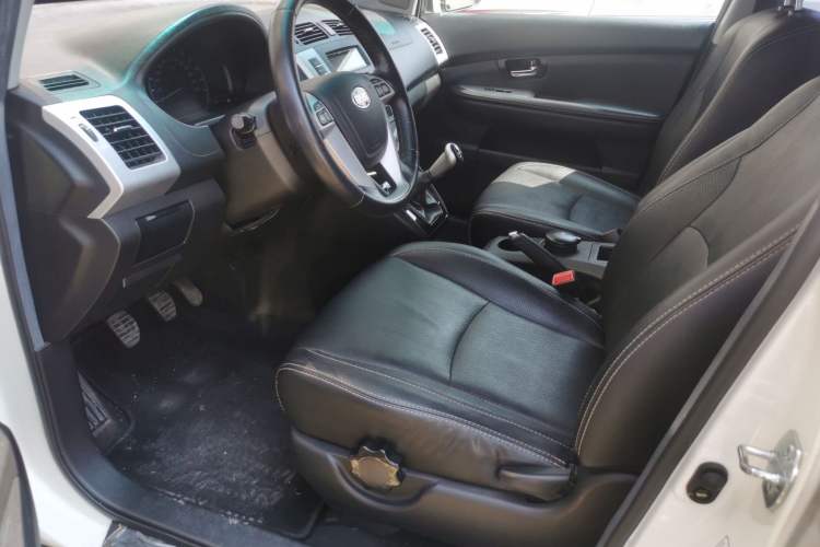 Used BYD S6 2014 2.0L Manual Luxury 5-Seater Driver Seat