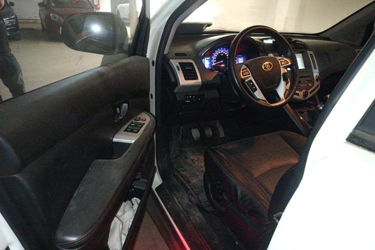 Used BYD S6 2014 1.5TI Manual Luxury 5-Seater Driver Seat