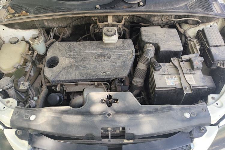Used BYD S6 2014 1.5TI Manual Luxury 5-Seater Engine Bay