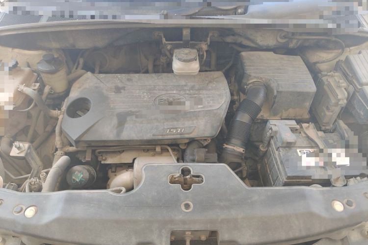 Used BYD S6 2014 1.5TI Manual Luxury 5-Seater Engine Bay