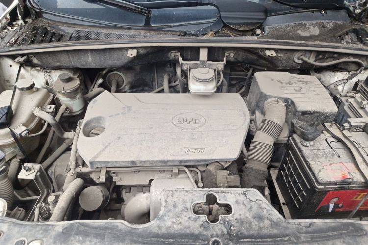 Used BYD S6 2014 1.5TI Manual Luxury 5-Seater Engine Bay
