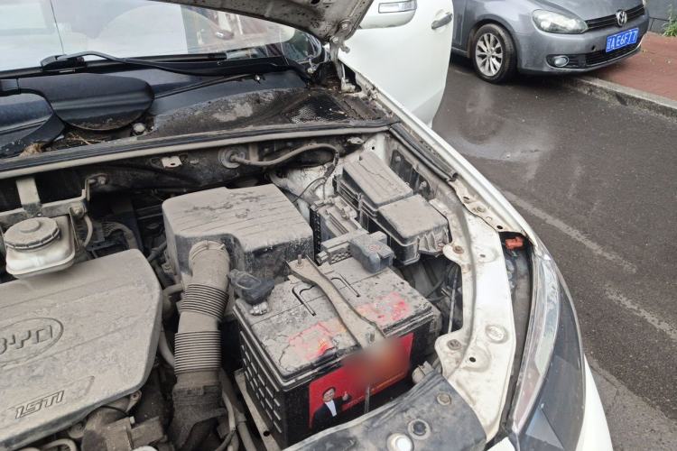 Used BYD S6 2014 1.5TI Manual Luxury 5-Seater Engine Bay Left