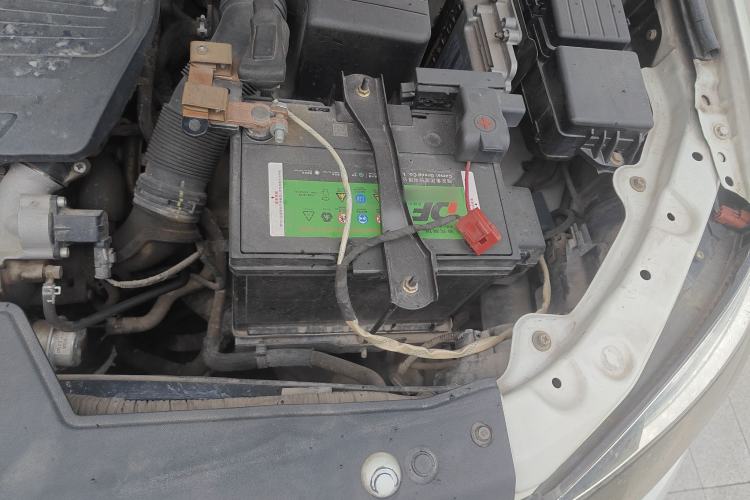 Used BYD S6 2014 1.5TI Manual Luxury 5-Seater Engine Bay Left