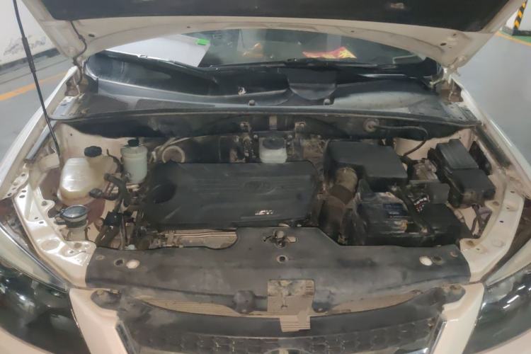 Used BYD S6 2014 1.5TI Manual Luxury 5-Seater Engine Bay