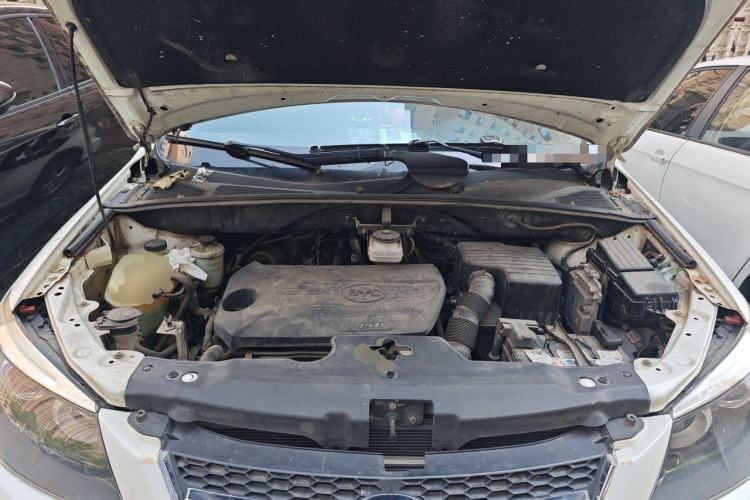 Used BYD S6 2014 1.5TI Manual Luxury 5-Seater Engine Bay