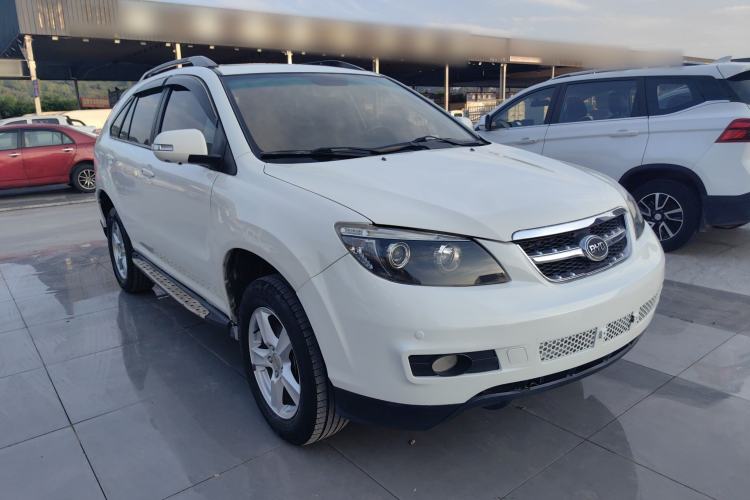 Used BYD S6 2014 2.4L Automatic Prestige 5-Seater Exterior 1