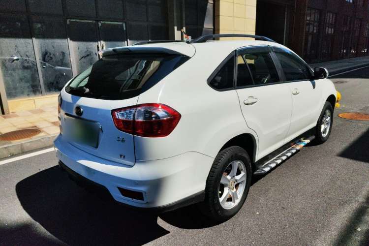 Used BYD S6 2014 1.5TI Manual Luxury 5-Seater Exterior 3