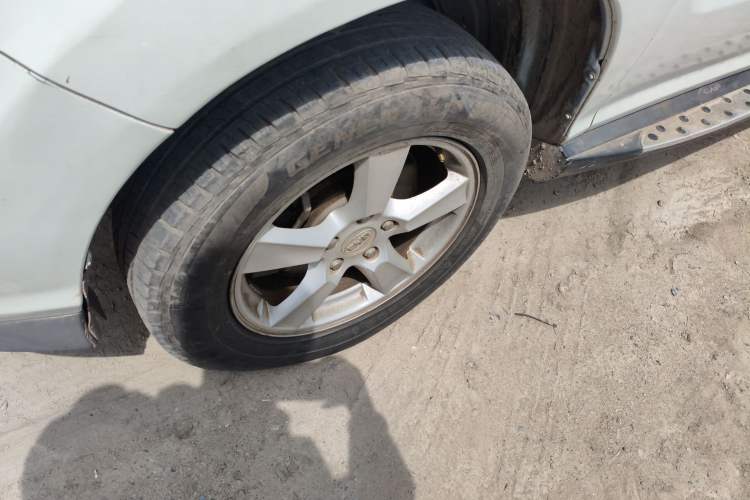 Used BYD S6 2014 1.5TI Manual Luxury 5-Seater Exterior 4