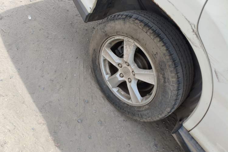 Used BYD S6 2014 1.5TI Manual Luxury 5-Seater Exterior 5