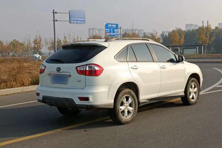 Used BYD S6 2014 2.0L Manual Luxury 5-Seater Exterior 5