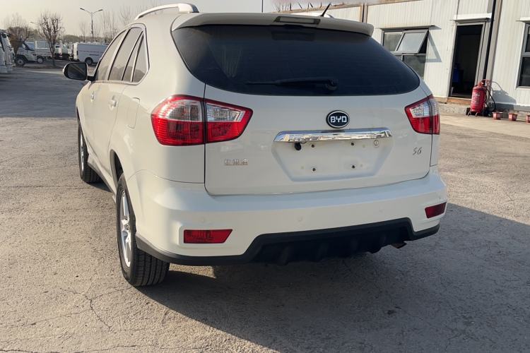 Used BYD S6 2014 2.0L Manual Luxury 5-Seater Exterior 5