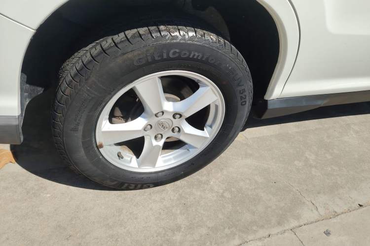 Used BYD S6 2014 2.4L Automatic Prestige 5-Seater Exterior 5