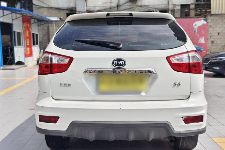 Used BYD S6 2014 2.0L Manual Luxury 5-Seater Exterior 7