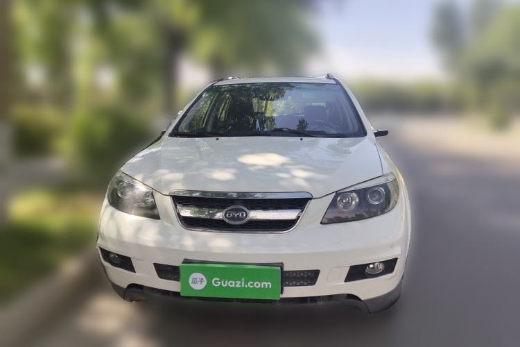 Used BYD S6 2014 1.5TI Manual Luxury 5-Seater Front