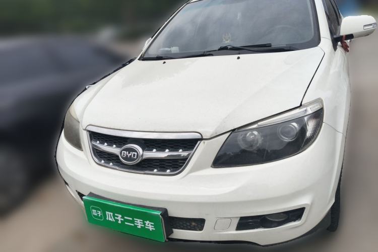 Used BYD S6 2014 2.0L Manual Luxury 5-Seater Front