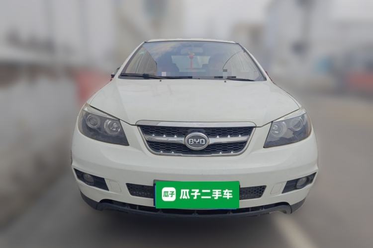Used BYD S6 2014 2.0L Manual Luxury 5-Seater Front