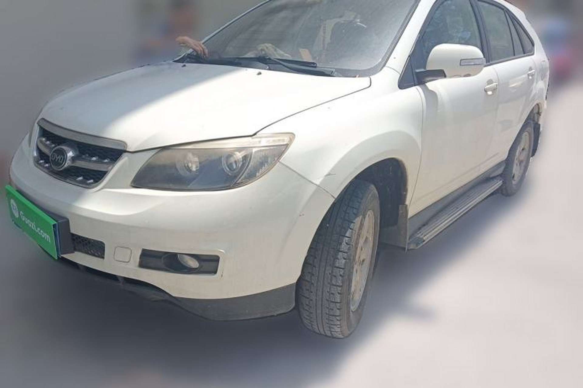 Used BYD S6 2014 2.0L Manual Luxury 5-Seater Front Left 45 Deg