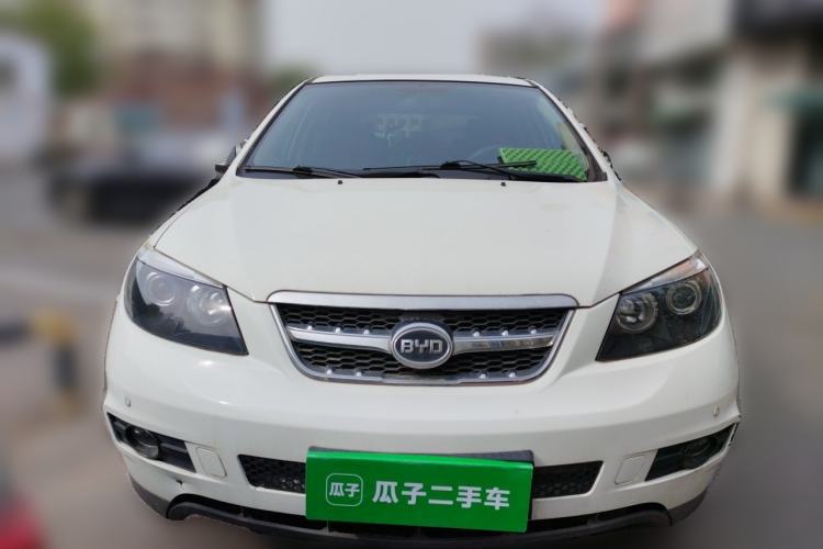 Used BYD S6 2014 2.0L Manual Luxury 5-Seater Front