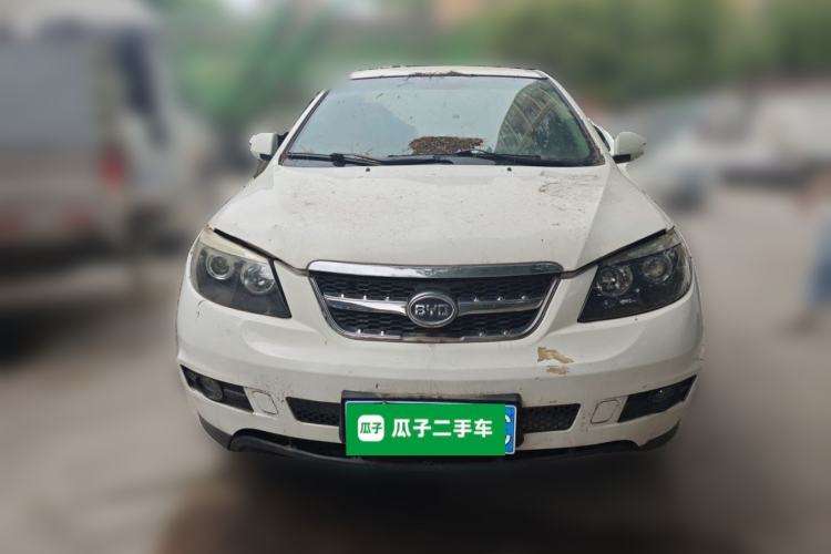 Used BYD S6 2014 2.0L Manual Luxury 5-Seater Front