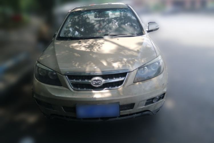 Used BYD S6 2014 2.0L Manual Luxury 5-Seater Front