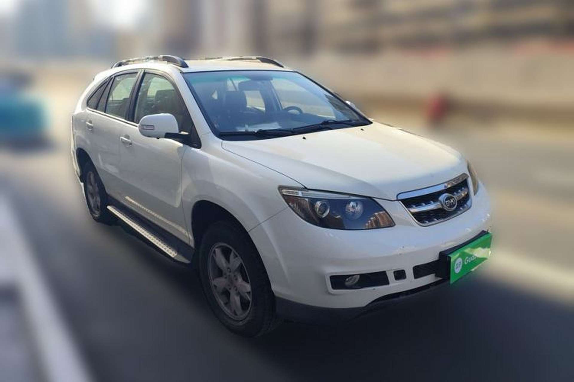 Used BYD S6 2014 2.0L Manual Luxury 5-Seater Front Right 45 Deg