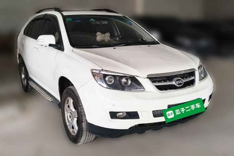 Used BYD S6 2014 2.4L Automatic Prestige 5-Seater Front Right 45 Deg