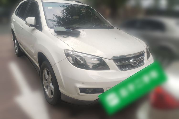 Used BYD S6 2014 2.4L Automatic Prestige 5-Seater Front Right 45 Deg