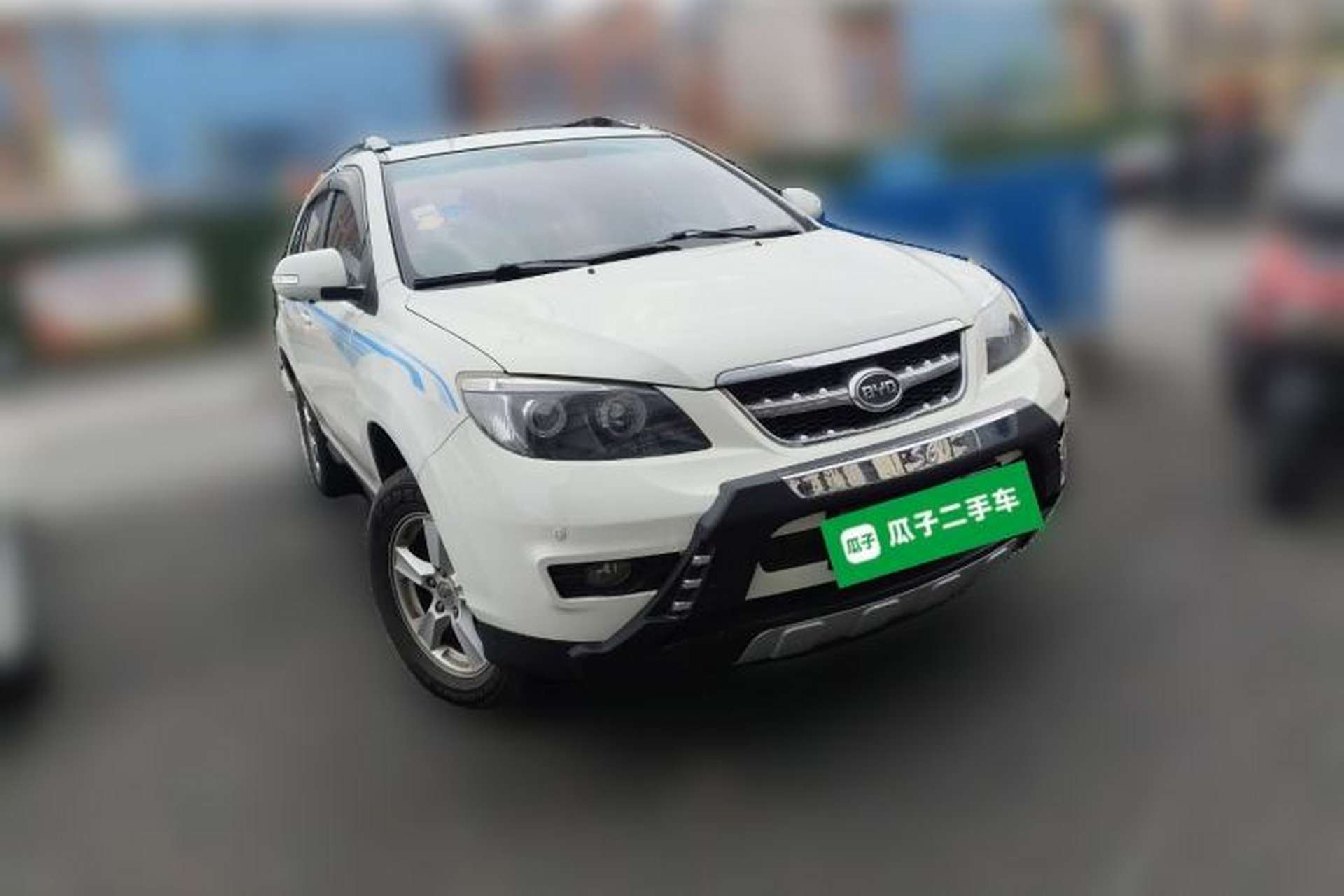 Used BYD S6 2014 2.4L Automatic Prestige 5-Seater Front Right 45 Deg